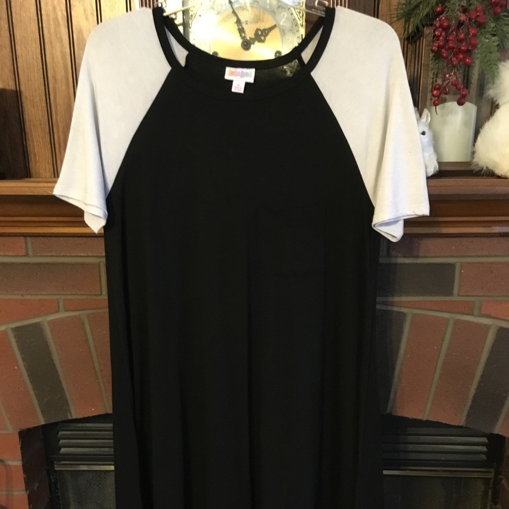 Lularoe Carly Small black white